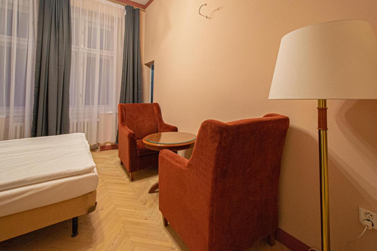 4 Bedrooms 130M2 Apartment At The Main City Square Прага Екстериор снимка